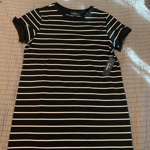 Lulus Tag On TShirt Dress